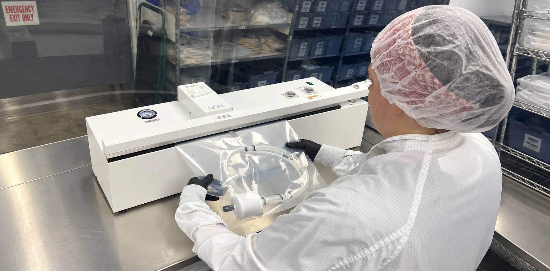 Single-use bioprocess assemblies built in the BPSSU cleanroom